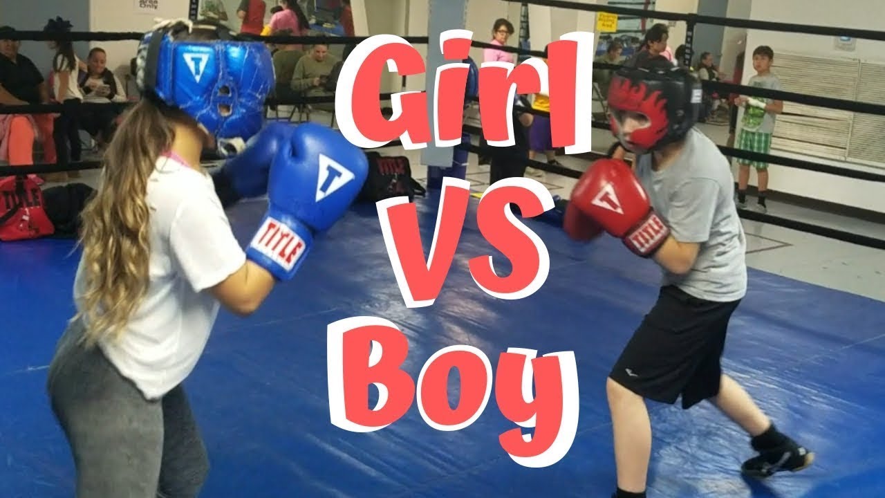 12 yr old Boy vs. 16 yr old Girl - Sparring session (Boxing)