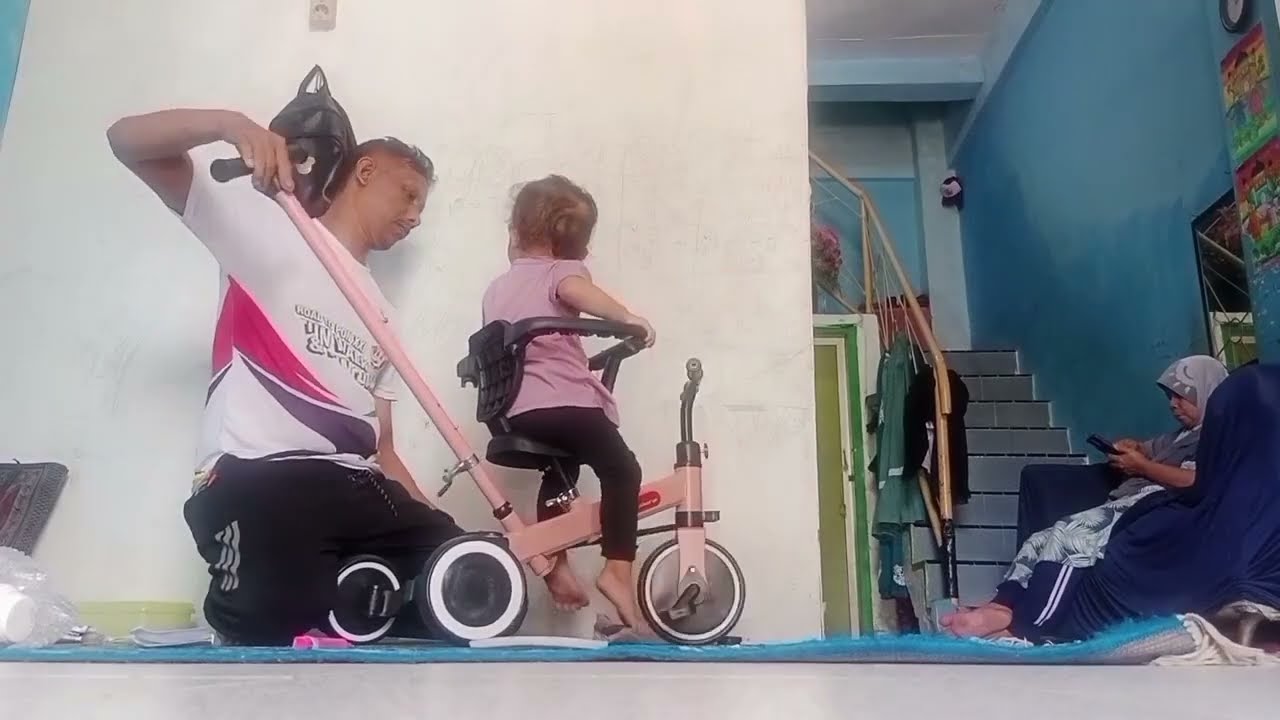 Merakit Sepeda Baru Nuha ( Sepeda Anak ) 