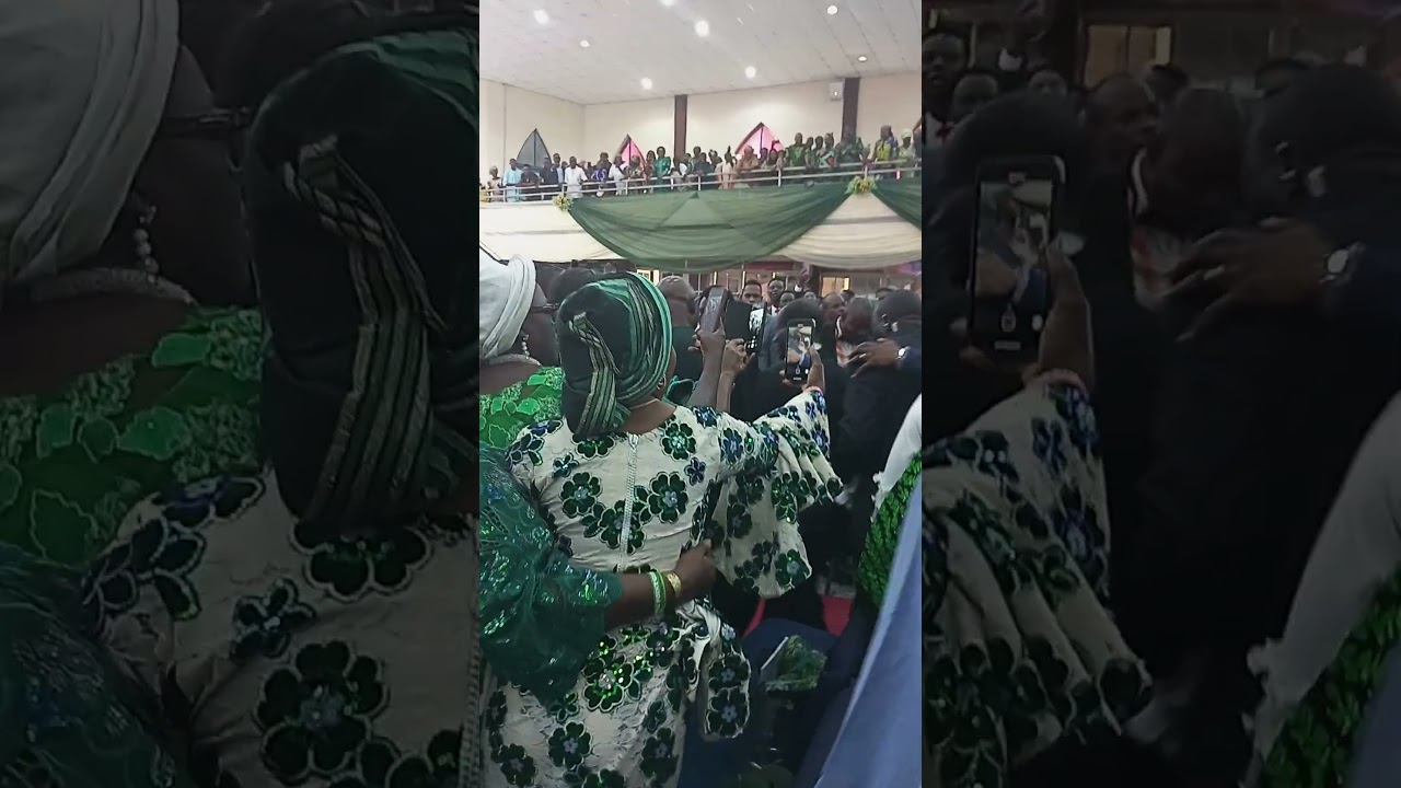 Watch How Bishop Oyedepo arrived @livingspring to celebrate Pastor Femi Emmanuel @50🥹🥹🔥🎉🎉