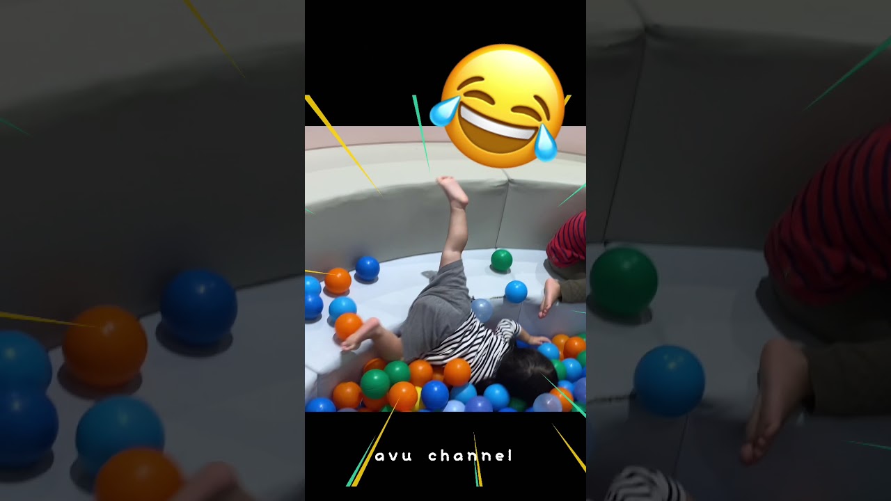 🌈【 Ball Ball Ball ! 】危ないよー🤦&zwj;♀️ #japanesekids #shorts