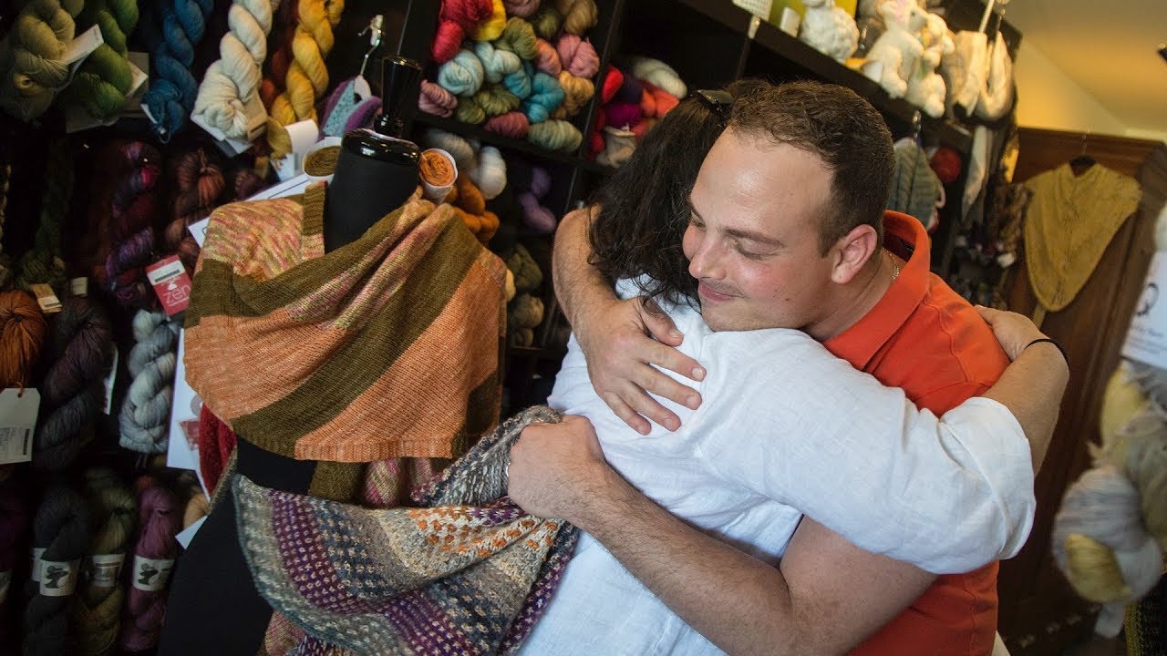 Tidewater knitting community features men and women alike