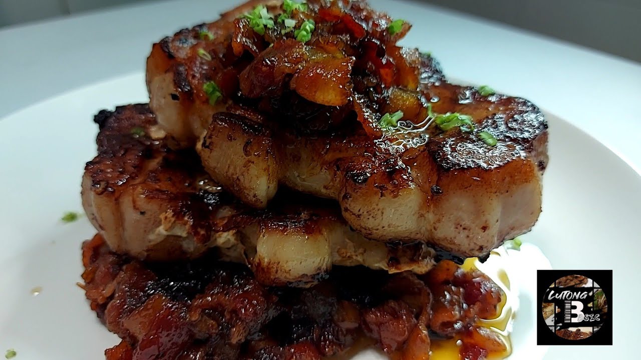 Pork chops with bacon and apple chutney