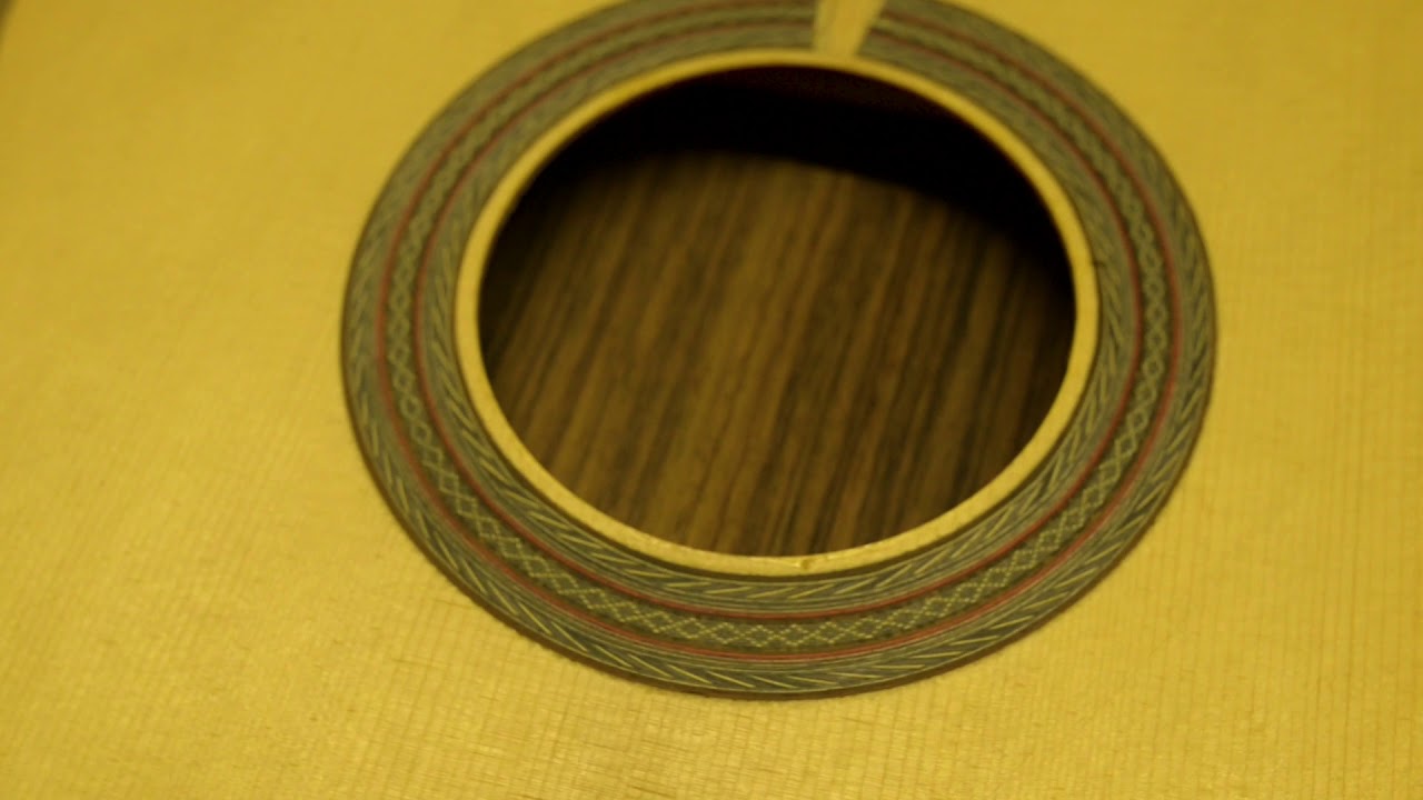 Costruire una chitarra, amare uno strumento. Con Lucio Carbone, liutaio