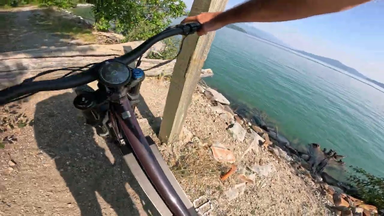 Along the Lake in Idaho with my Bonnell MX 775