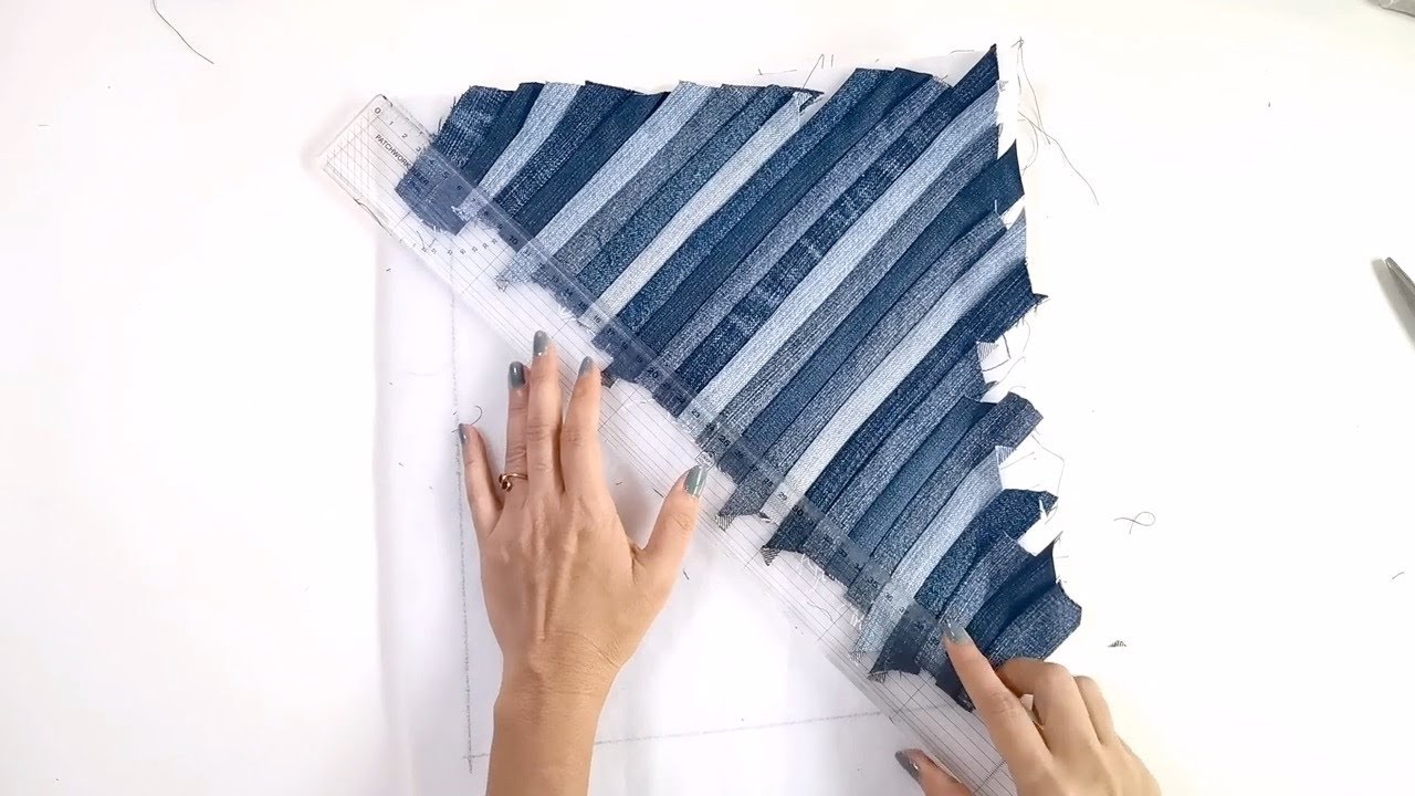 DIY Old Jeans Recycle Cosmetic Bag | Tutorial