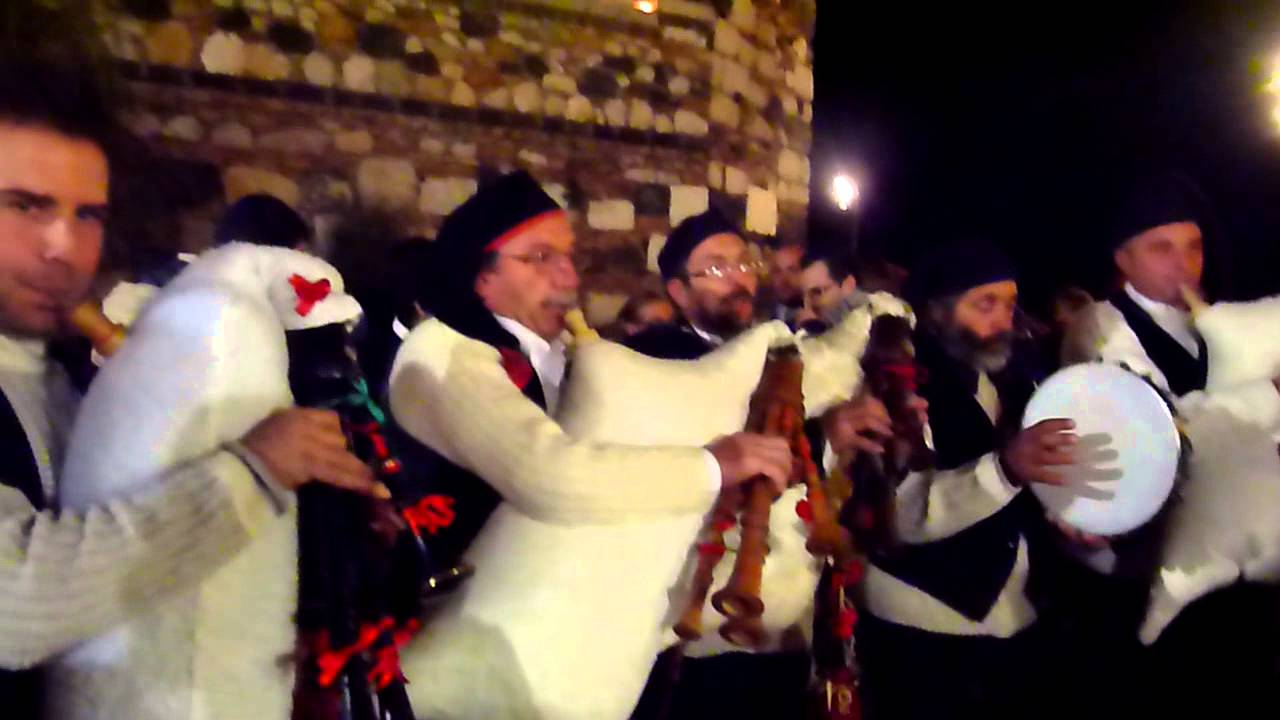 CASTEL MOLA - LE ZAMPOGNE DEL PRESEPE VIVNTE