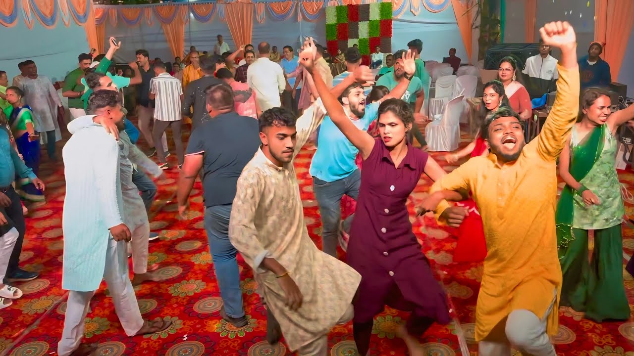 TRENDING आणि OLD SONG वर PUBLIC ने हळद गाजवली | To To To Viman Go | तो तो तो विमान गो Rahul Beats