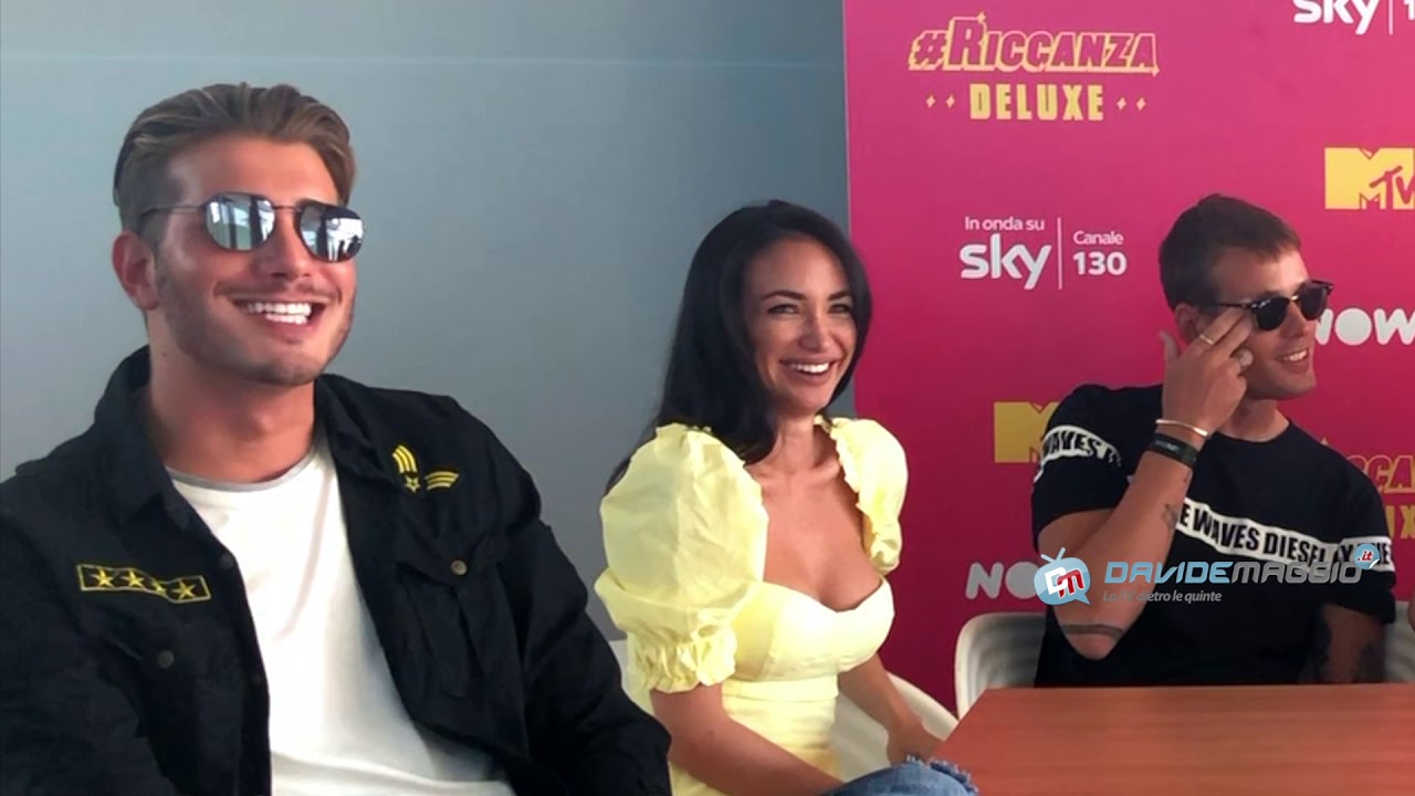 Riccanza Deluxe - Aaron, Tommaso, Camilla, Mattia, Farid e Nicolò giocano a Io non ho mai