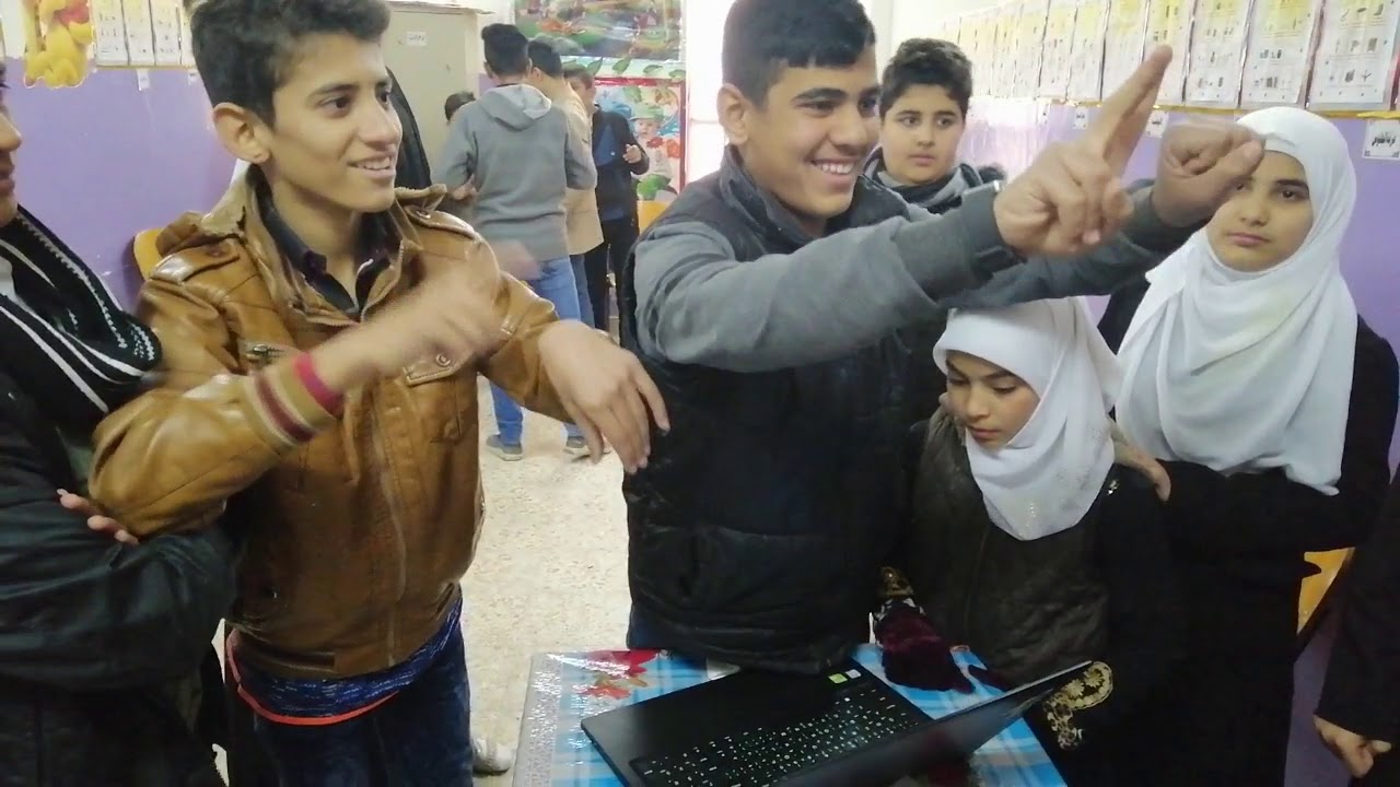 جولة بمعهد الصم والبكم في النجف لتنفيذ مشروع المصحف الالكتروني للصم والبكم لكلية التربية
