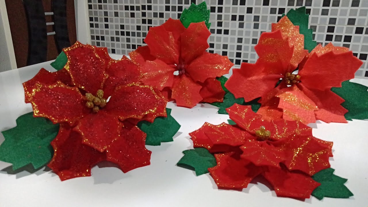 flor natalina de feltro  #bicodepapagaio