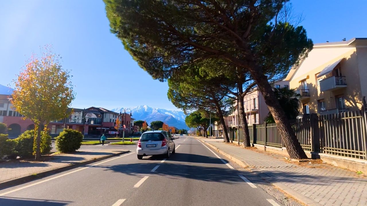 Lake Como Views in 4K | Quick Scenic Car Drive