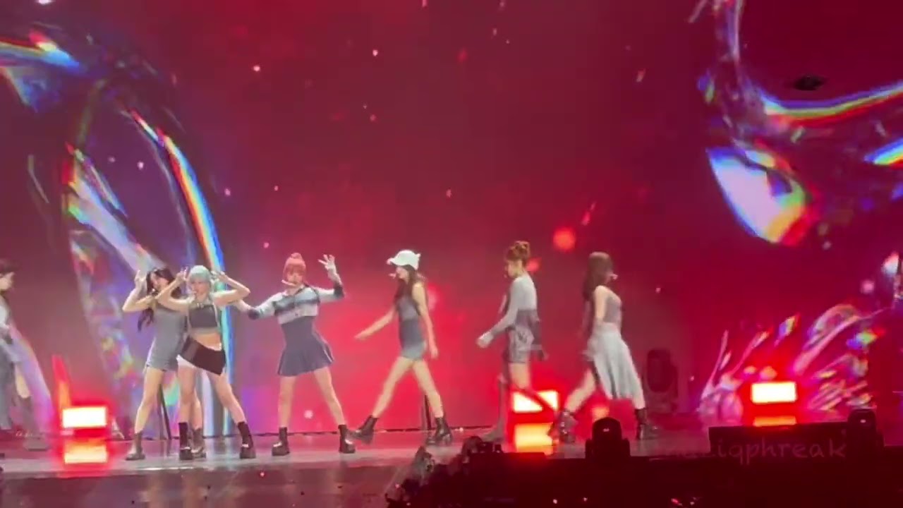 The Girls & LVLY - Kep1er (Rabbit To The Moon Thailand 250222)