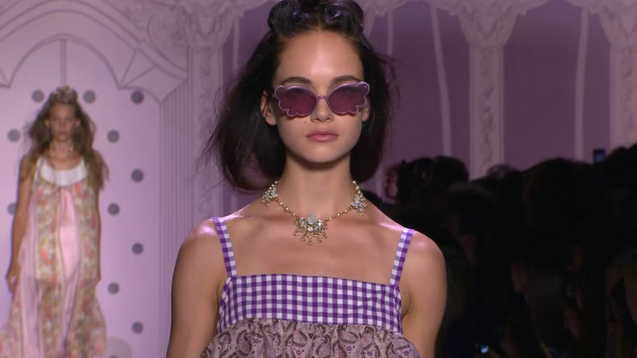 Anna Sui Spring 2020 Runway