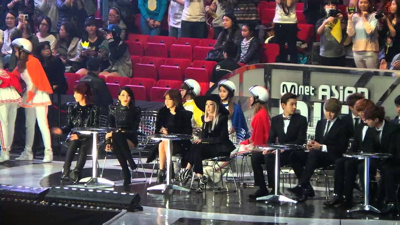 131122 2NE1 & EXO @ MAMA 2013