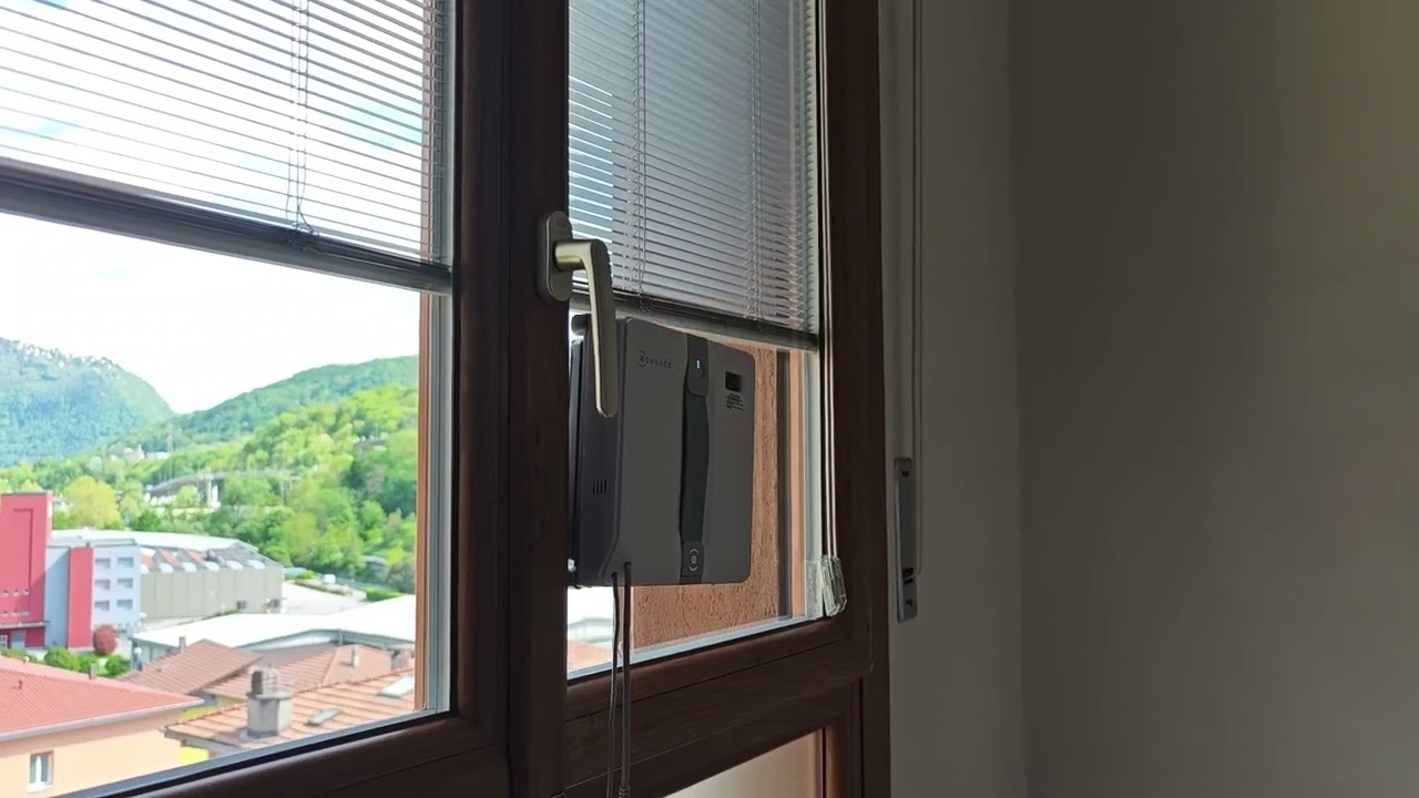 Ecovacs Winbot Mini. Un disastro ...
