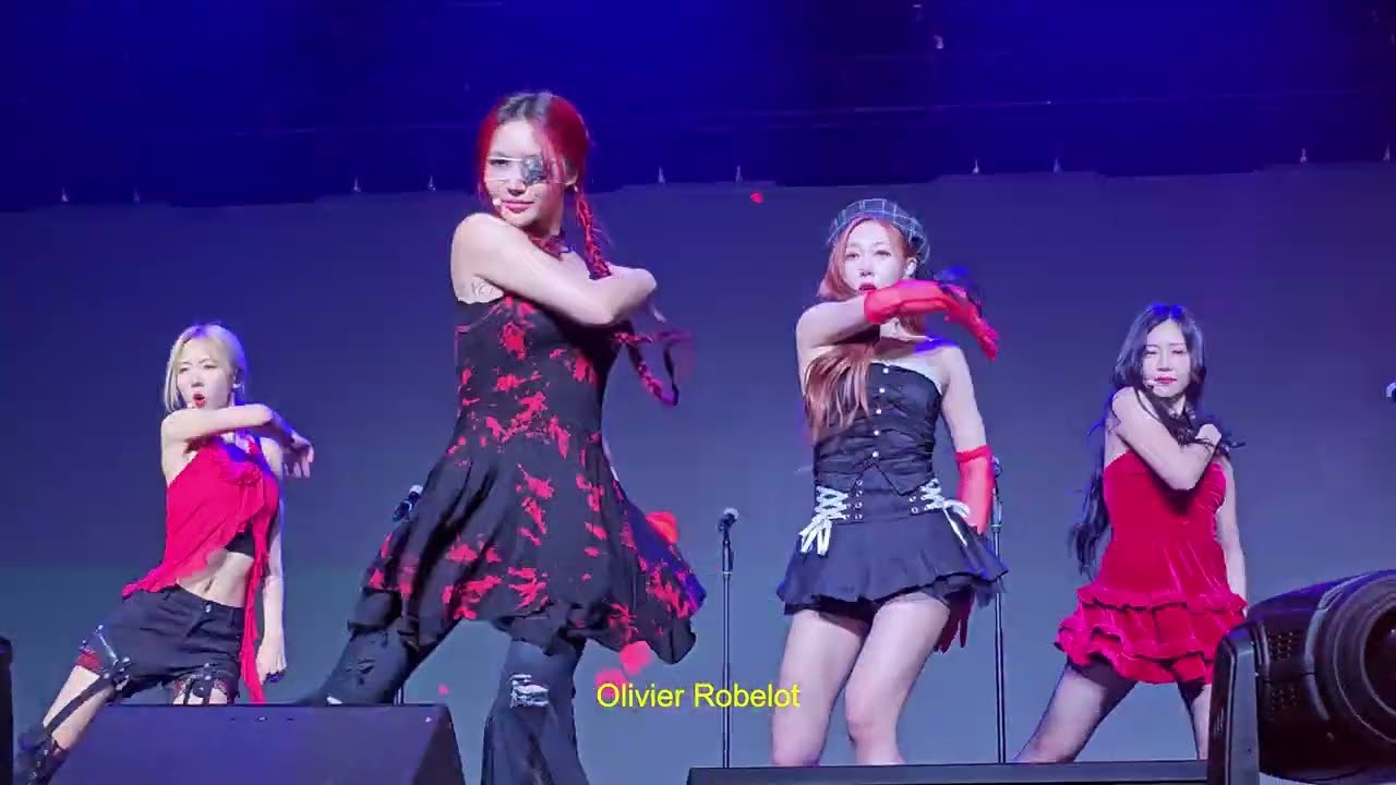 Dreamcatcher 드림캐쳐 @ Zenith in Paris - Propose | Fancam