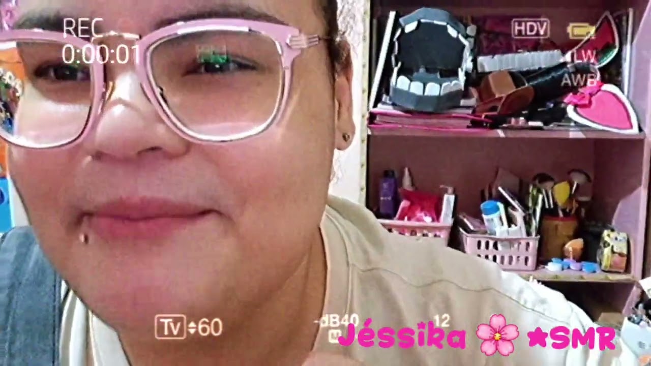 ASMR ROLEPLAY TE AJUSTANDO PARA O NOVO ANO!!!! 100% de relaxamento comprovados #asmr #asmrroleplay 