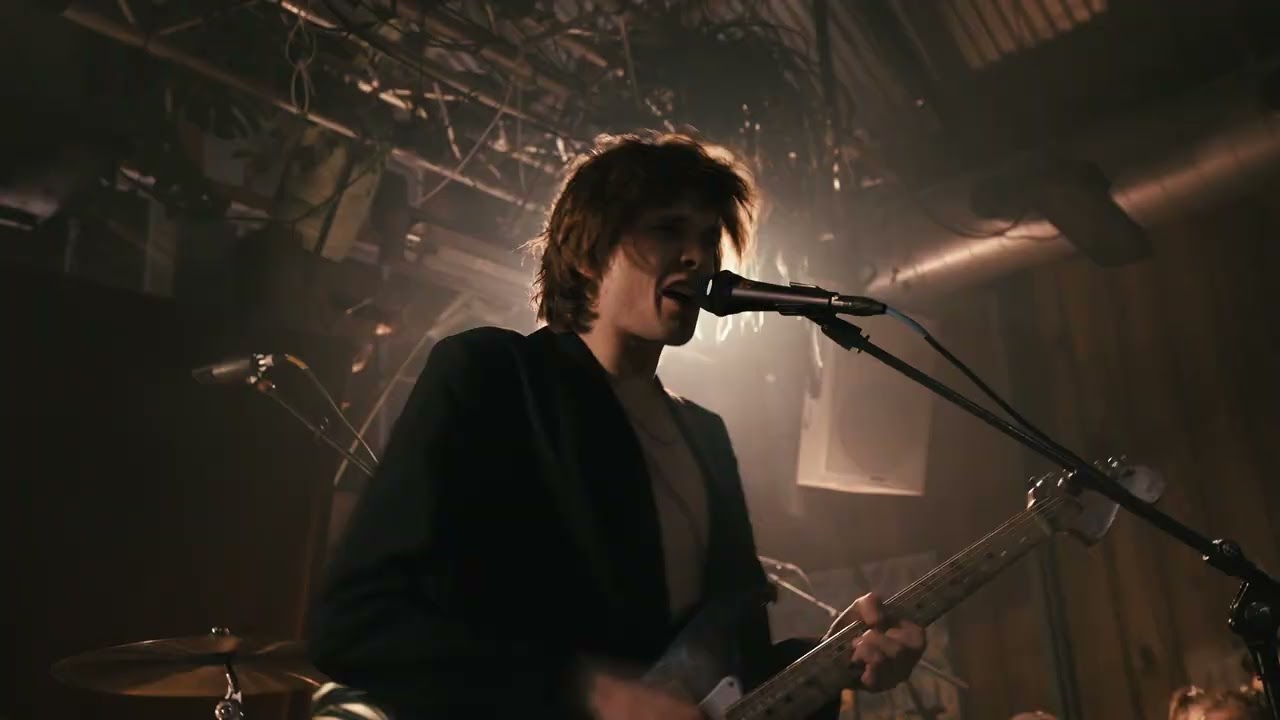 The Vices - Gold (Live at the intimate release event)
