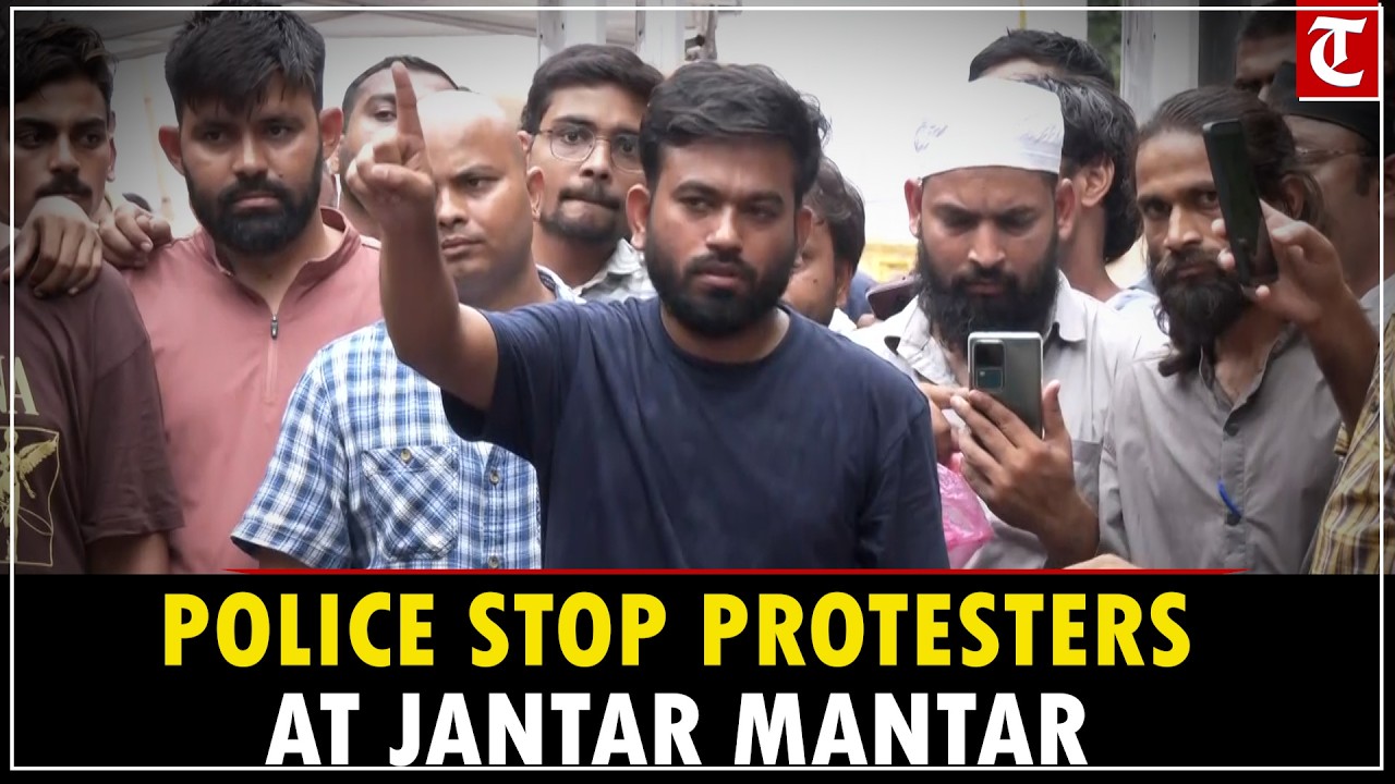 Jantar Mantar Protest: Students Stage Sit-In as Delhi Police Block Entry Amid Rain