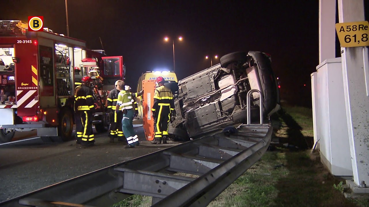 A58 korte tijd dicht geweest bij Breda na ongeluk met twee auto's