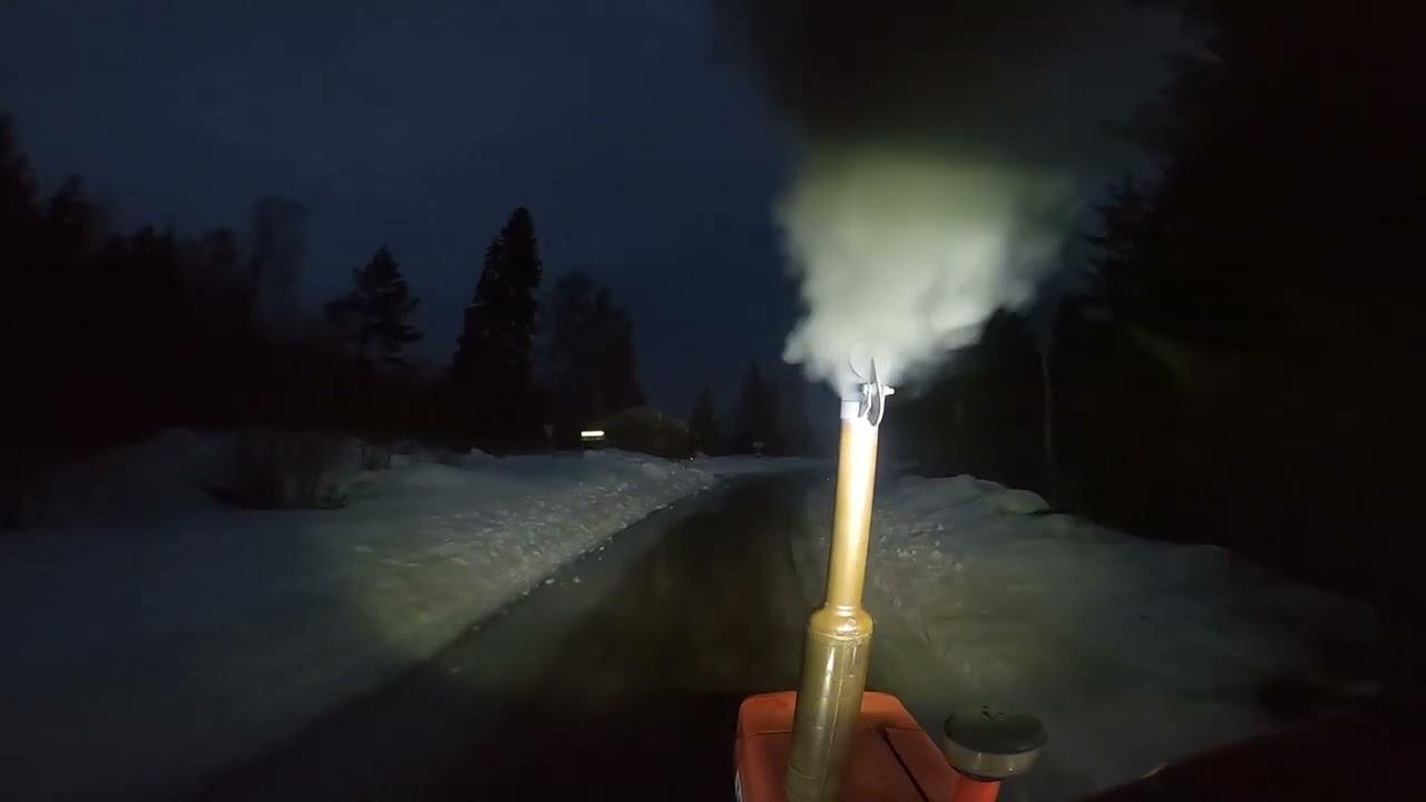 Volvo 700 BM sahanpuun vientiä