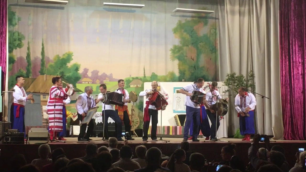 Тіньчанські музики Гармонь,бубон,барабан,тертушка