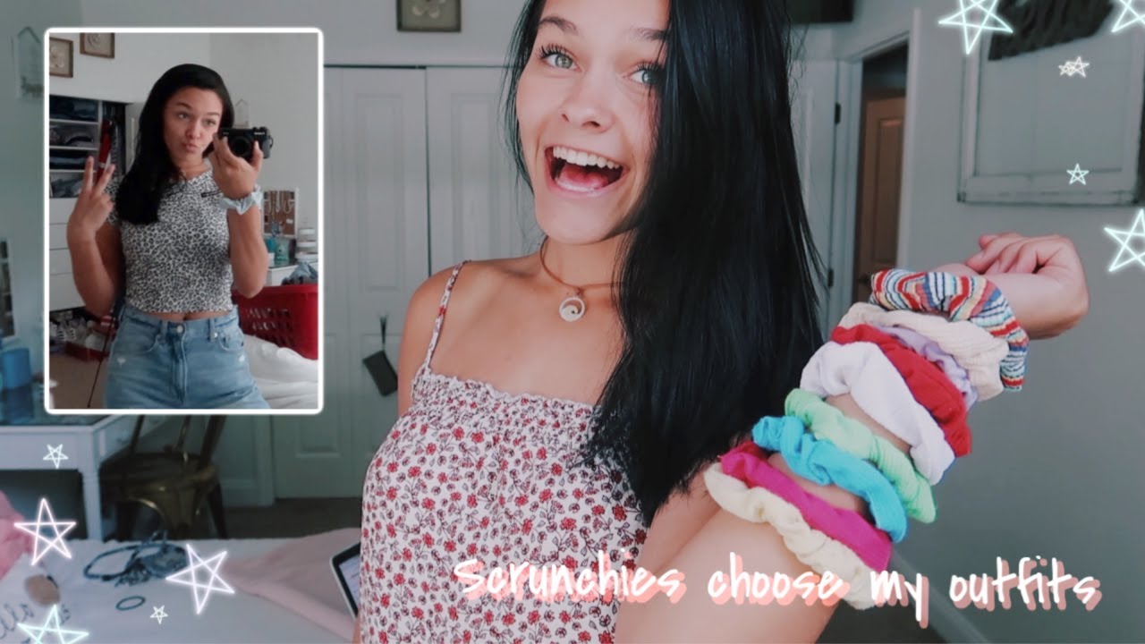 Позвольте Scrunchies выбрать мою школьную форму на неделю