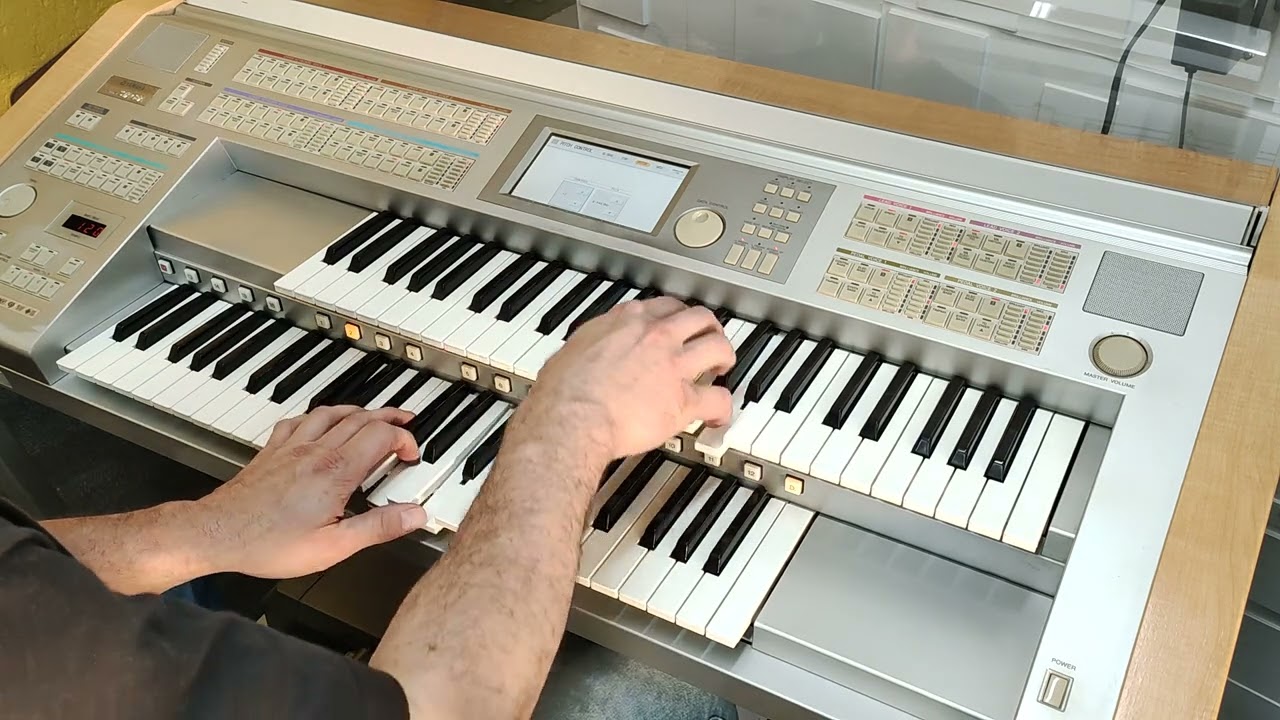 Sons de cordas do Órgão Yamaha Stagea ELS01C
