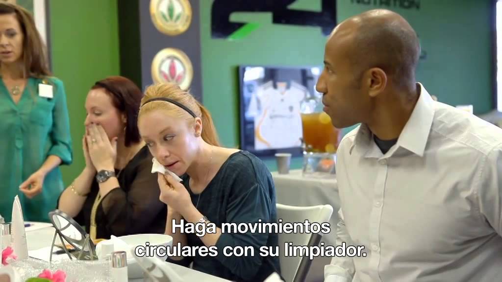 Montreal-Villeray Herbalife Ind. Distribuidor C. Arthur -Fiesta Spa de Herbalife SKIN en su offecina