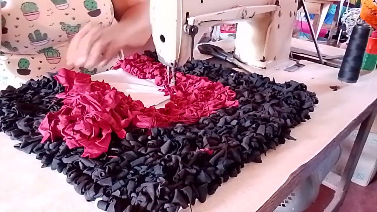 Vamos reapresentar retalhos que ia pro o lixo deu um lindo tapete 👍