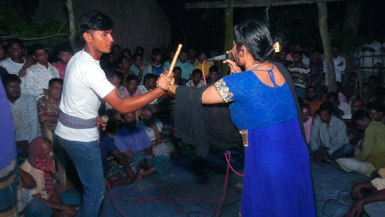 গ্রামের রাখাল ছেলের কন্ঠ শুনে সবাই অবাক ।তুমি তো রাজারি কন্যা আমি চাষার ছেলে ।