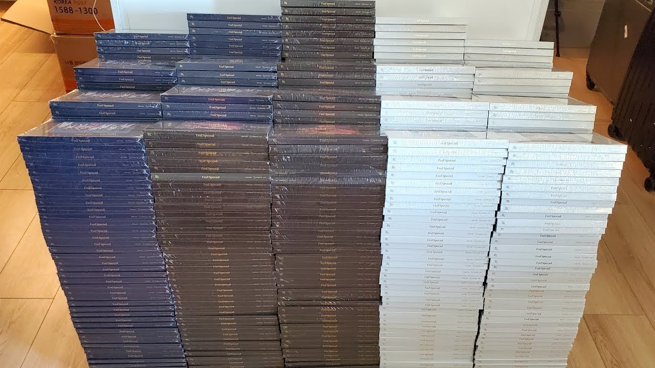 TWICE "Feel Special" Album Unboxing x843