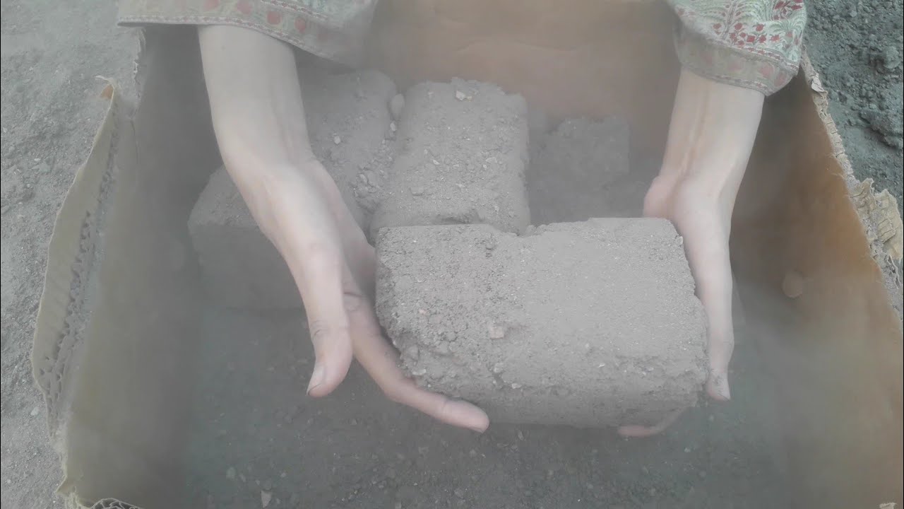 Short crumbling ASMR video 
