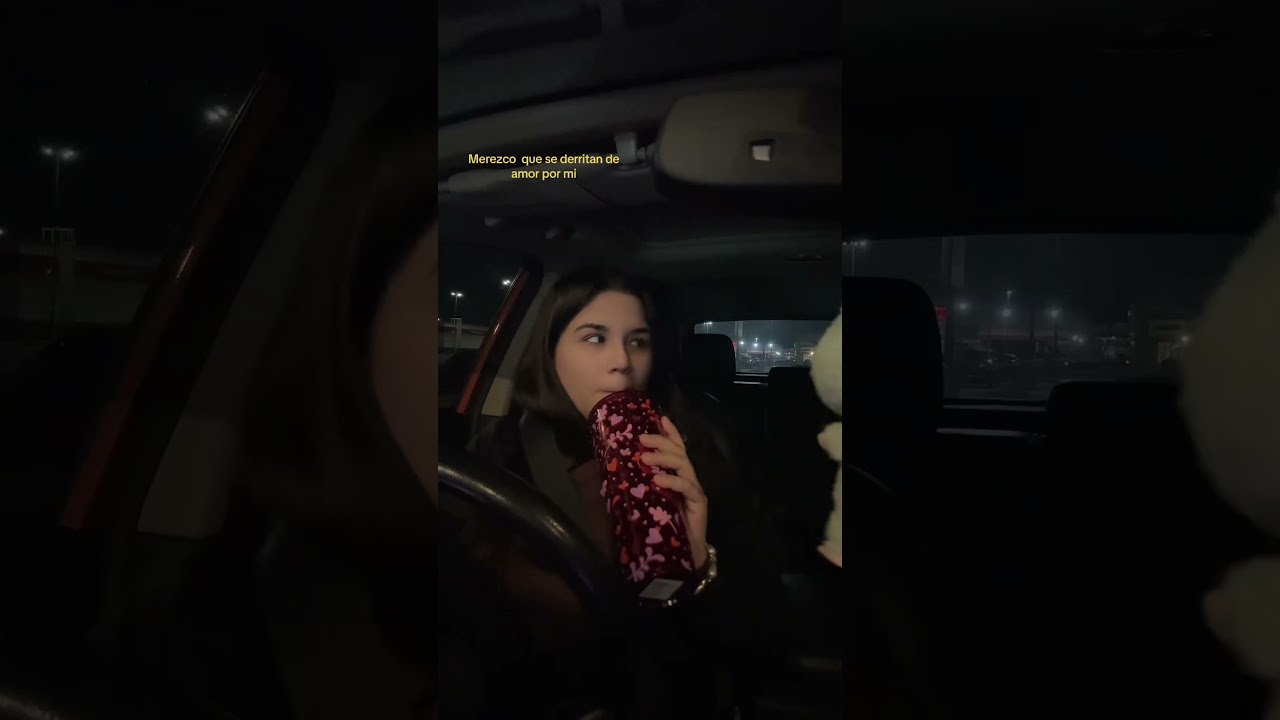 Я заслуживаю того, чтобы быть очарованной.