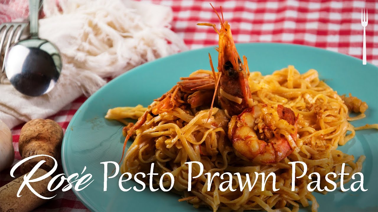Trying Jamie Oliver's Rosé Pesto Prawn Pasta