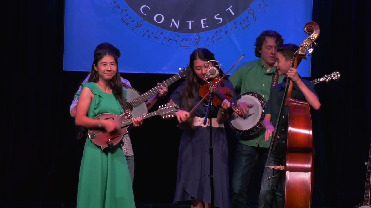 Cynthia Ridge performs at the OMMA Youth in Bluegrass Competition 2024