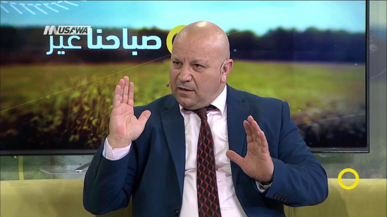 تقليد الرئيس محمود عباس لرفعت الاسدي ميدالية التميز الذهبي - #صباحناغير - 20-3-2017 - مساواة