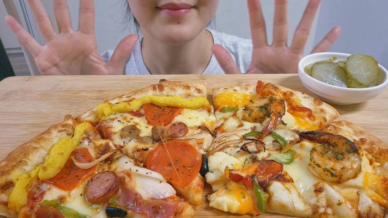 Mukbang pizza 피자먹방 🍕