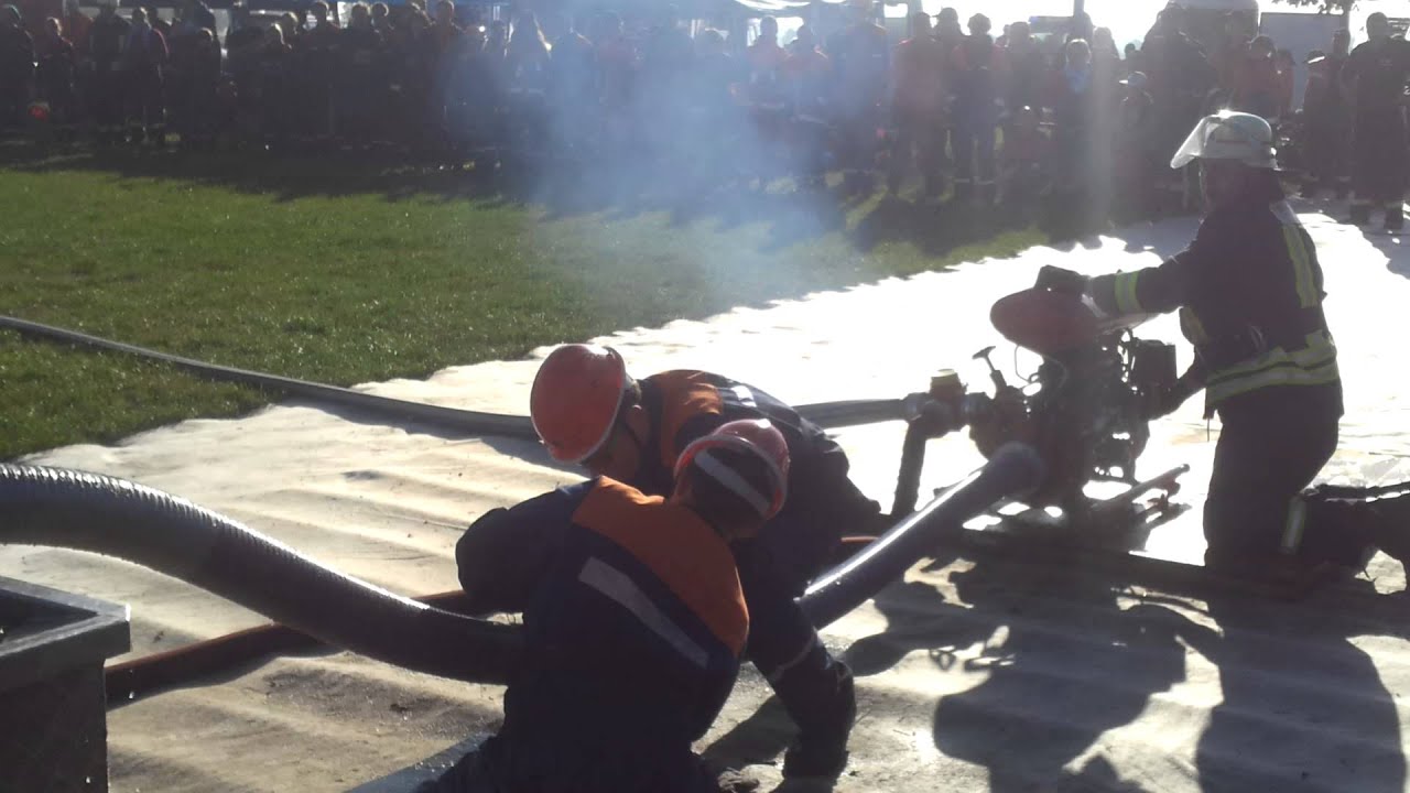 Jugendfeuerwehr Spornitz beim Inselpokal auf Poel 2013  1. Lauf