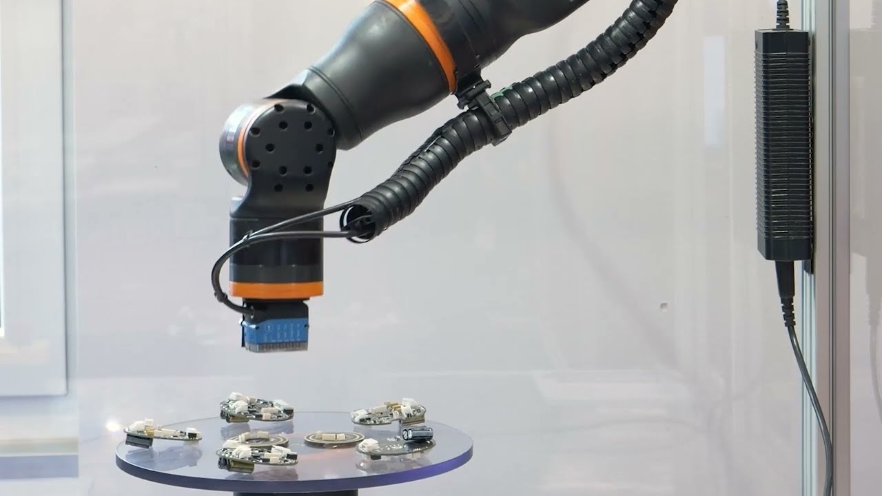 ReBel® service robot | The low-cost collaborative robot | igus® UK