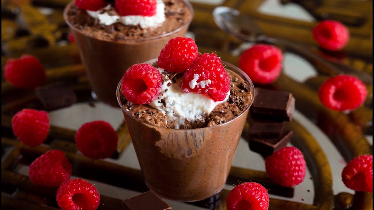 {100 Calorie Snack!} - Chocolate Chia Pudding Recipe!