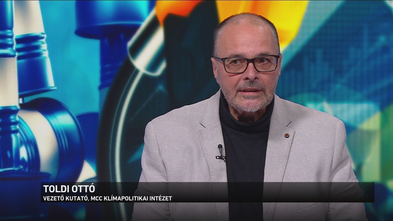 Továbbra is zárva a Hormuzi szoros, harminc tanker vesztegel a térségben