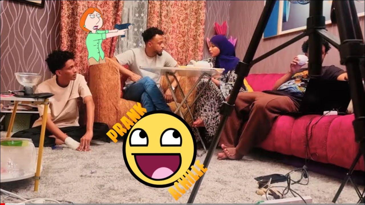 PRANK_ UMU AHZAAB OO GACANTA IGA JABISAY IYO HASSAN SOYA O AAD UGA XANAAQAY
