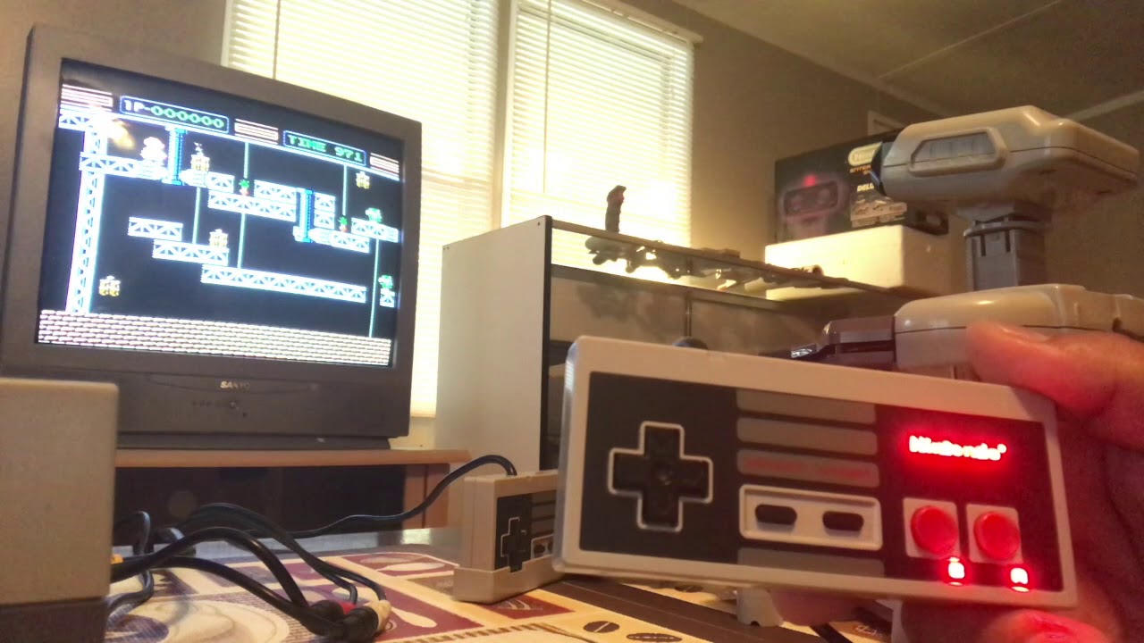 El robot de Nintendo nes ROB