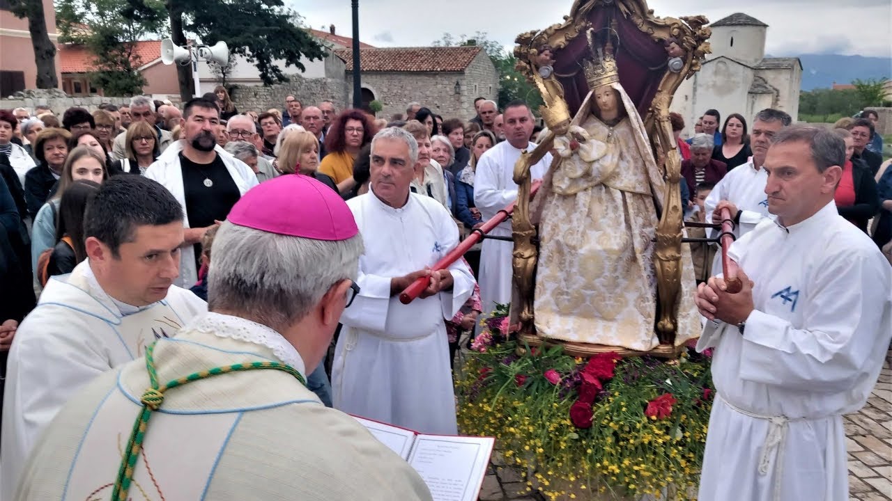 Pregled dana - Nadbiskup Zgrablić predvodio zavjetnu svetkovinu Gospe od Zečeva