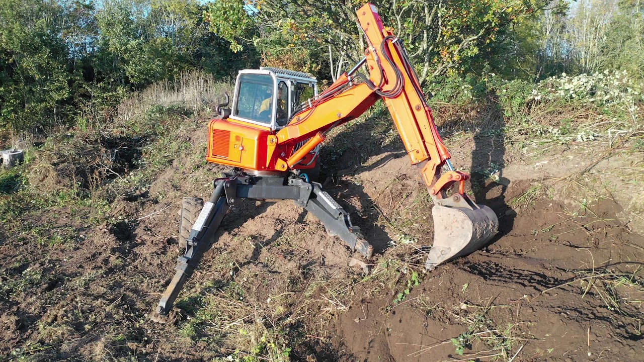 Exac One's Spider Excavator Driving School