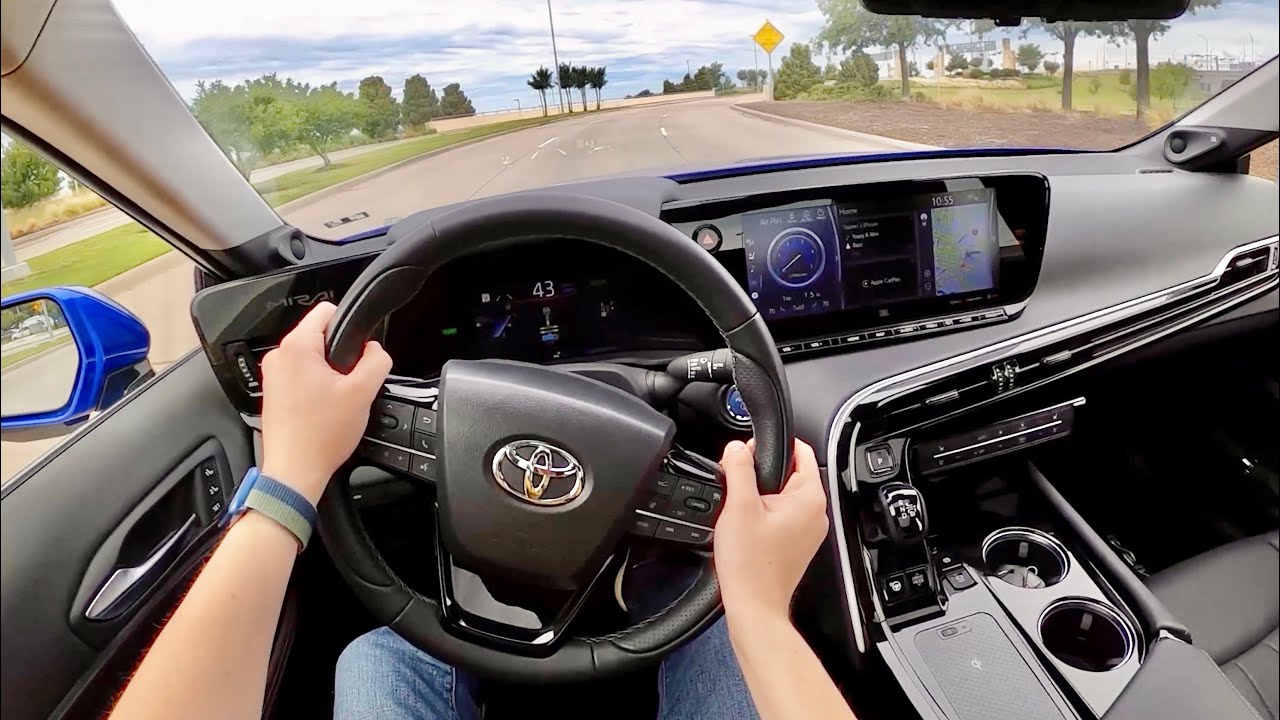 Автомобиль Toyota Mirai на водородных топливных элементах 2022 года — первые впечатления от перво...