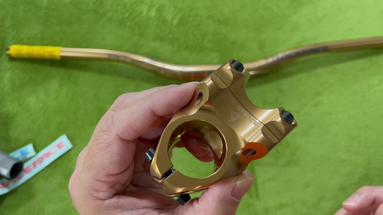 Raceface Atlas handlebar and Turbine R 35S Stem - Kash Money