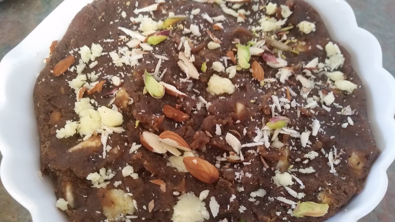 Asan Aur mukhtlif Khajoor aur Chana Daal Halwa .Dates and Chana Daal Halwa .