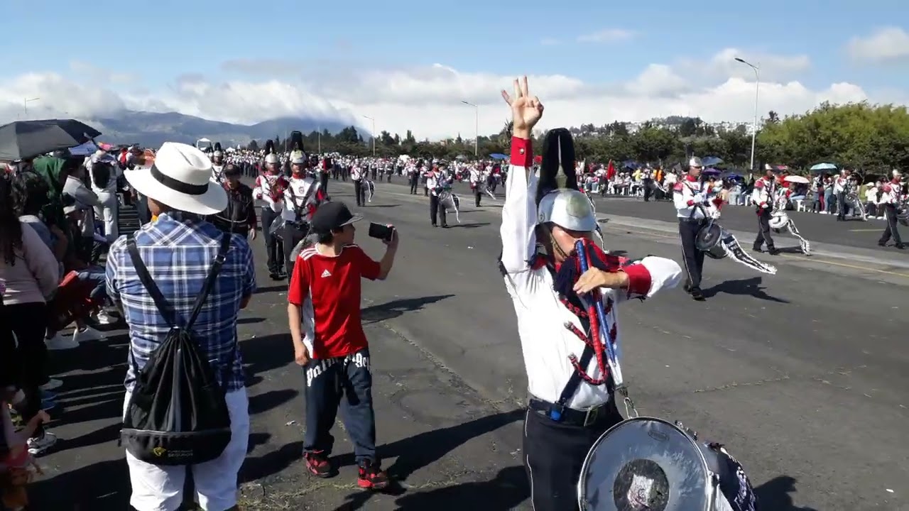 Desfile de la confraternidad 2025 PAPA MONTALVO 
